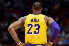 贾莫兰特加盟雄鹿！雄鹿队核心字母哥展望新赛季夺冠之路